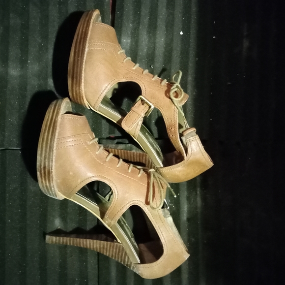 Bcb girls high heel shoe - Picture 4 of 5